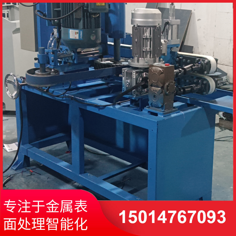 自(zi)動(dong)側(cè)麵砂光(guang)機廠(chang)傢